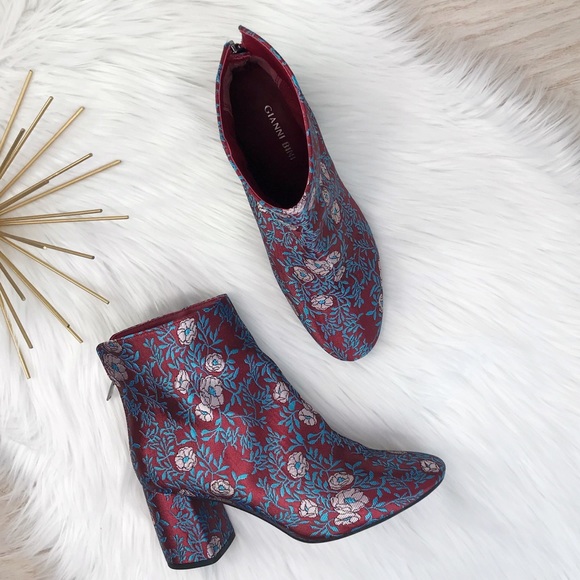 Gianni Bini Shoes - Gianni Bini Catalano Brocade Fabric Block Heel 9 M